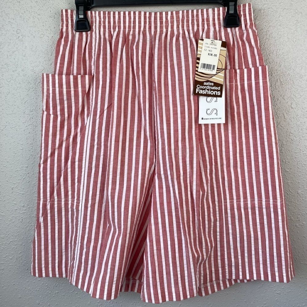 NWT Russ Women’s Shorts Size M